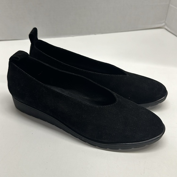 Eileen Fisher Humor Easy Comfort Slip On Flat Shoes Suede Round Toe Black Size 7 - Picture 4 of 10